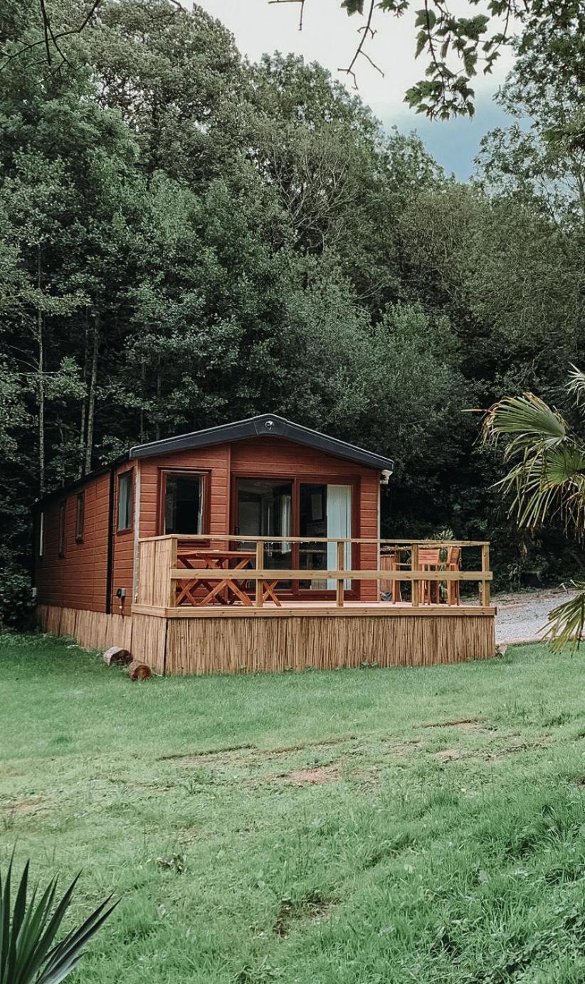 Herons Retreat Hot Tub 4* Caerwys