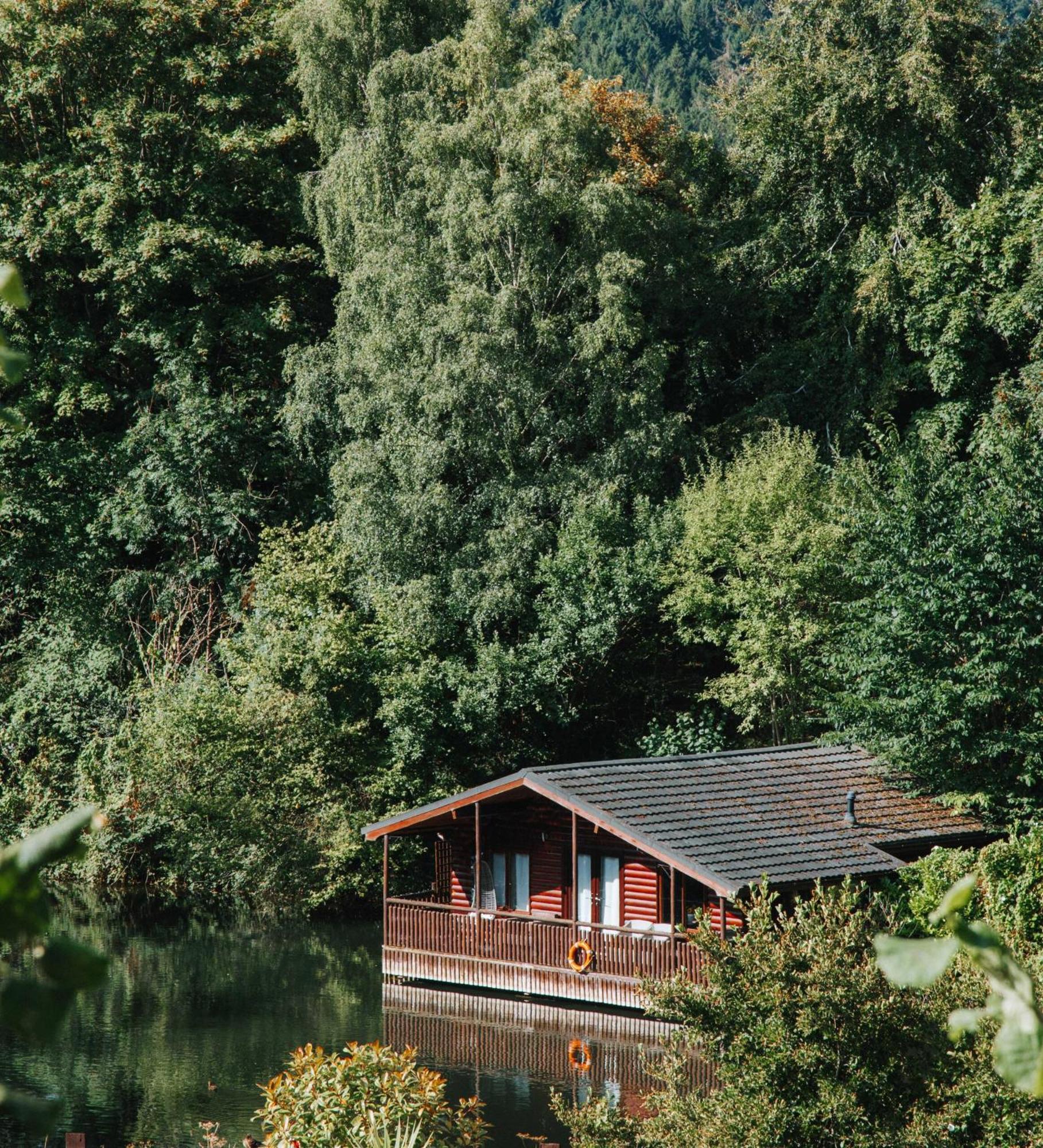 Herons Retreat Hot Tub 4*