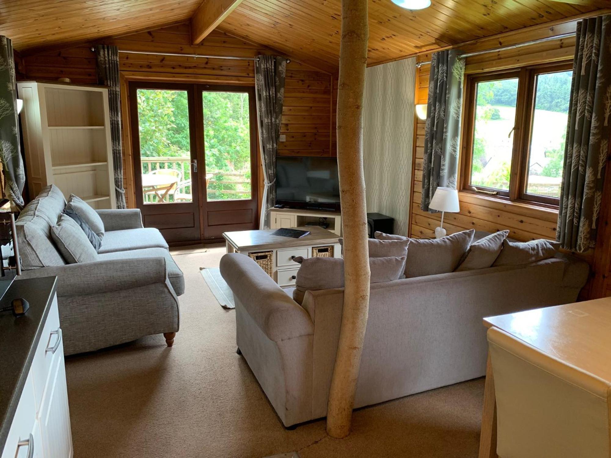 Herons Retreat Hot Tub Resort Caerwys