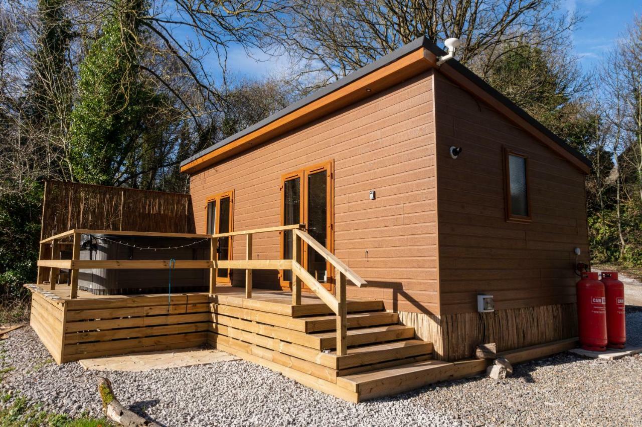 Herons Retreat Hot Tub 4* Caerwys